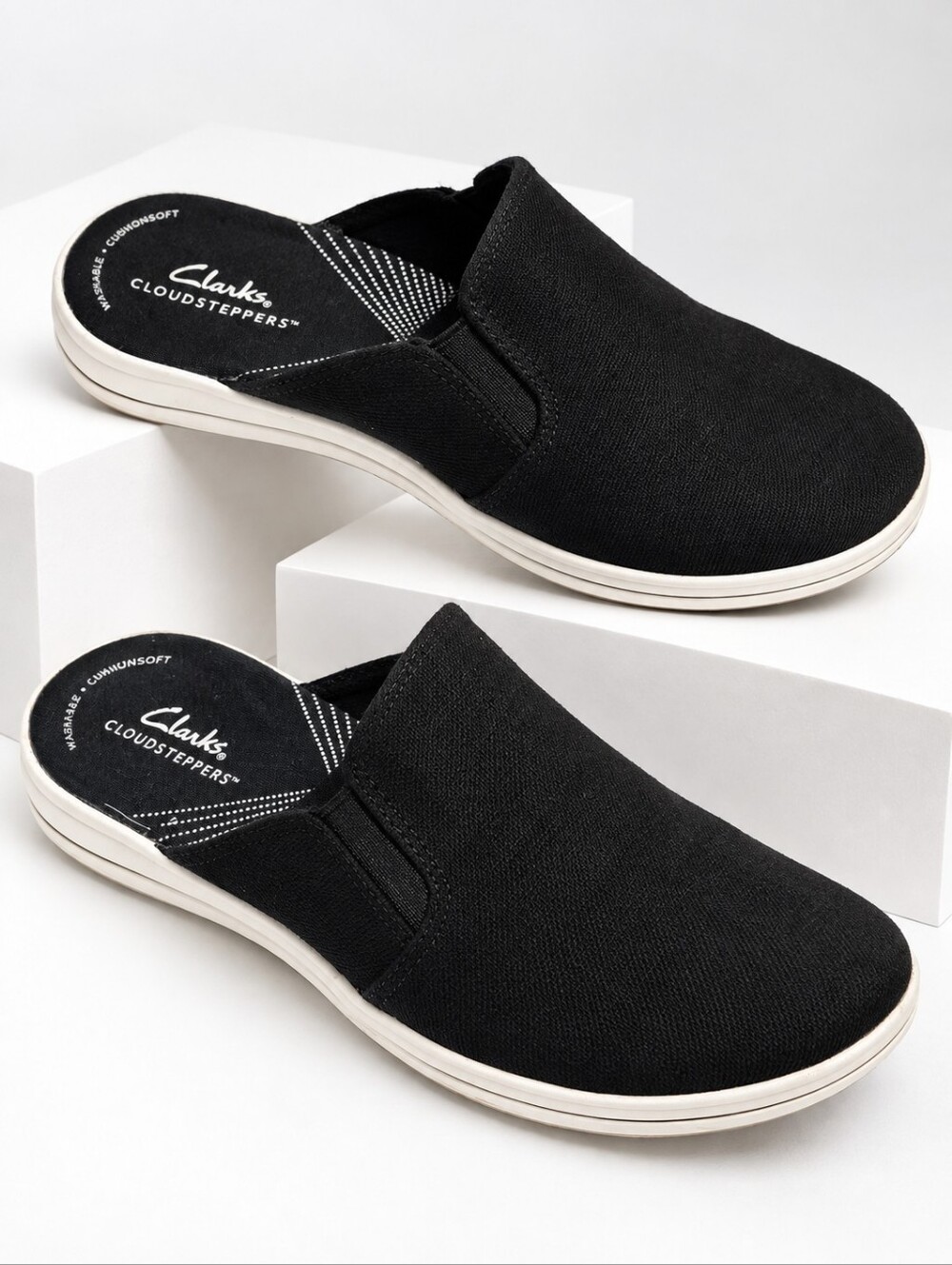 Clarks Cloudsteppers Black Comfort Mules Clogs Women’s 7 W 7W